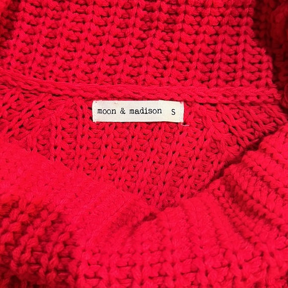 Turtle/cowl neck sweater - Picture 2 of 3